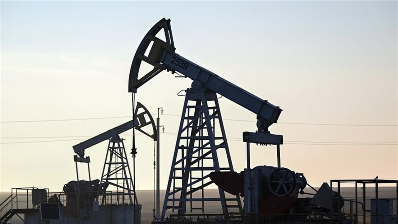 النفط يتراجع مع تصاعد الاطمئنان للمباحثات الامريكية الايرانية