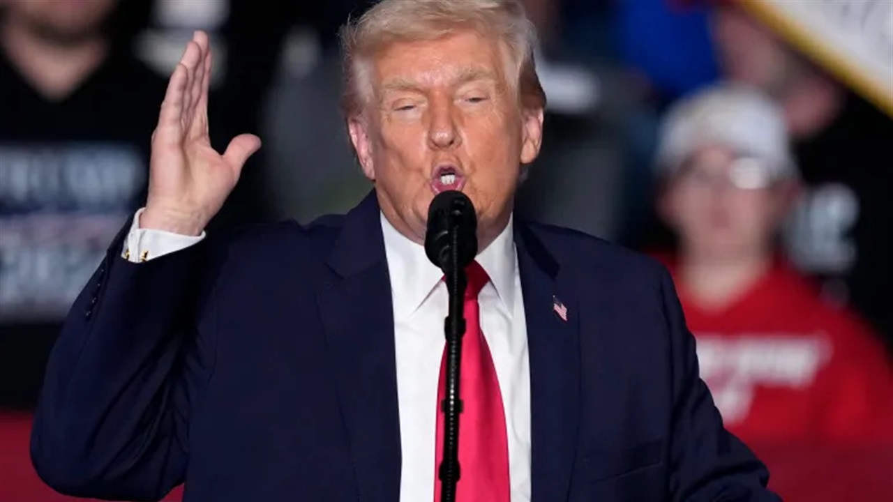 ترامب: أمامنا 10 أيام حاسمة بشأن مسألة الاتفاق مع إيران