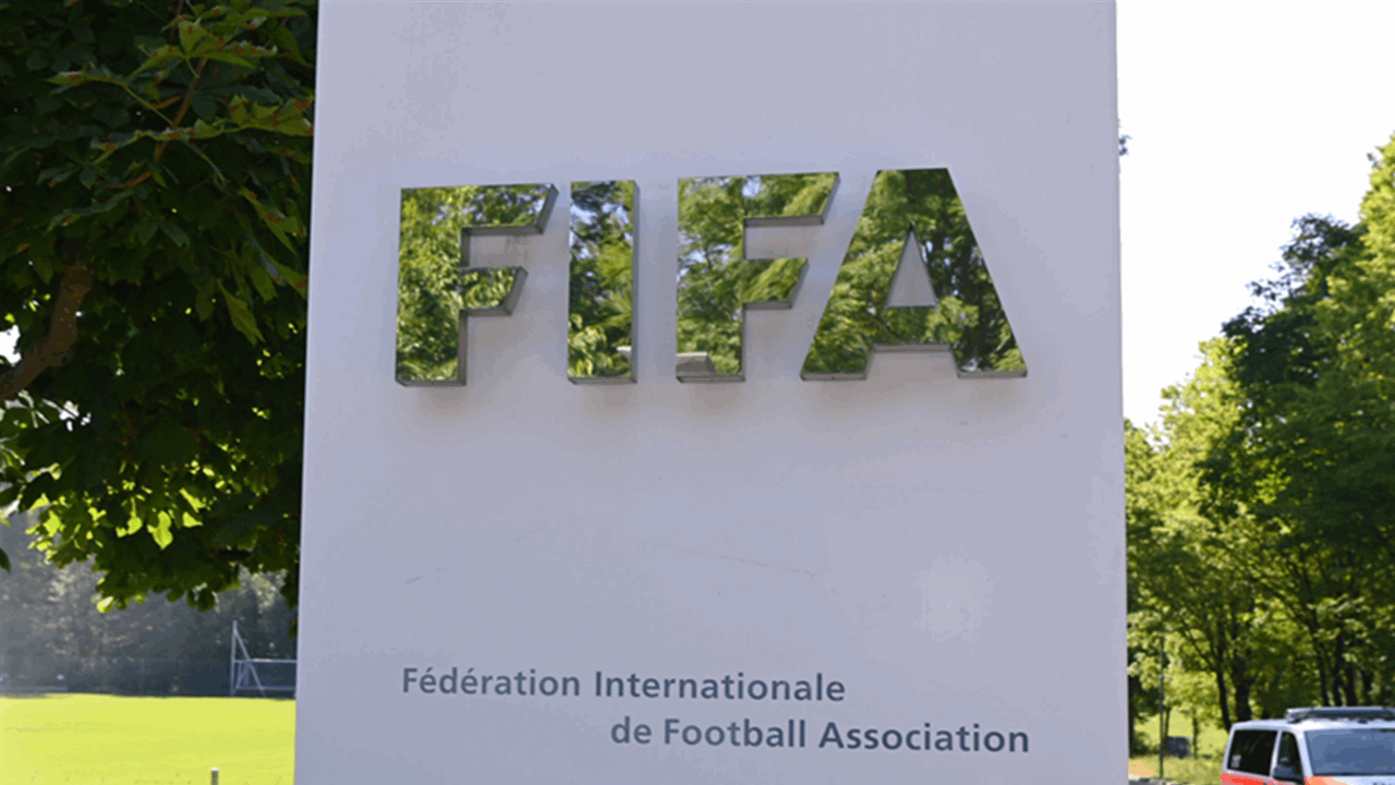 "الفيفا" يتخدذ قرارا يخص حكام مونديال 2026