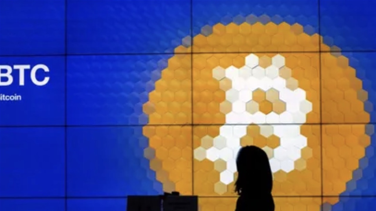 قفزة النفط بسبب حرب إيران تربك الأسواق العالمية وتهز العملات المشفرة