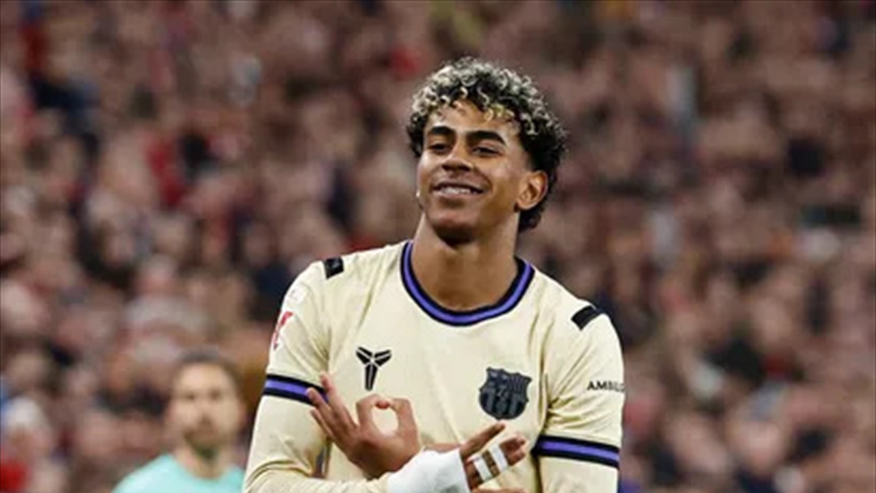 يامل جاهز للعب أمام إشبيلية بعد عودته للتدريبات مع برشلونة