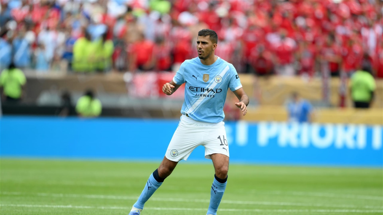 رودري يرد على جدل الانتقال إلى ريال مدريد