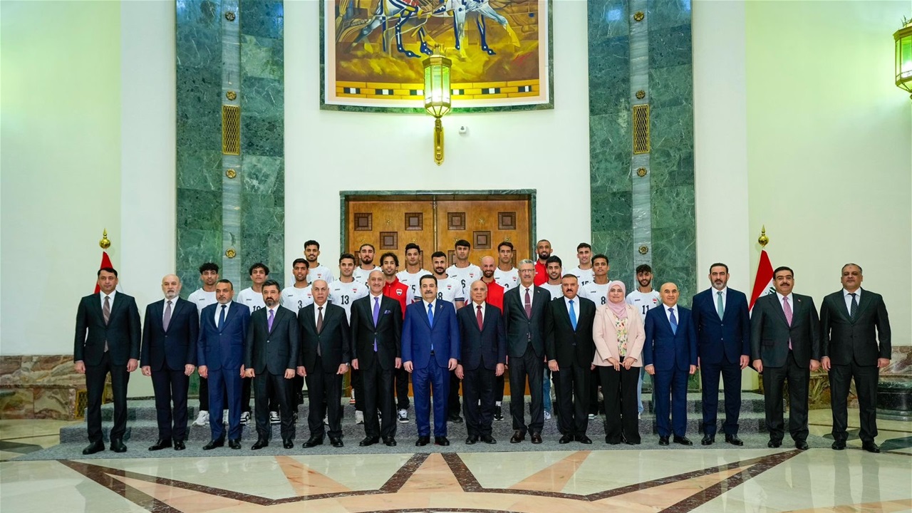 السوداني يوجه بمنح لاعبي اسود الرافدين والكادر التدريبي جوازاً دبلوماسياً ودوراً سكنية