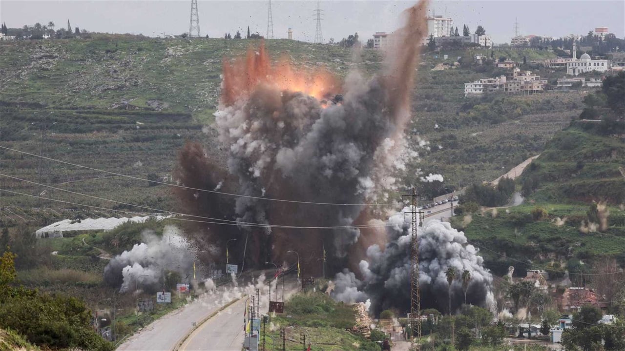 اسرائيل تعلن استهداف 7 جسور في جنوب لبنان