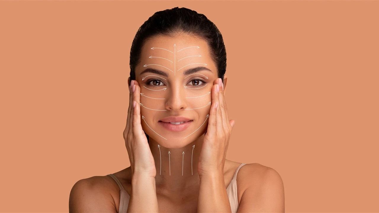 كيف يمكن الحد من تجاعيد الوجه دون تدخل تجميلي؟