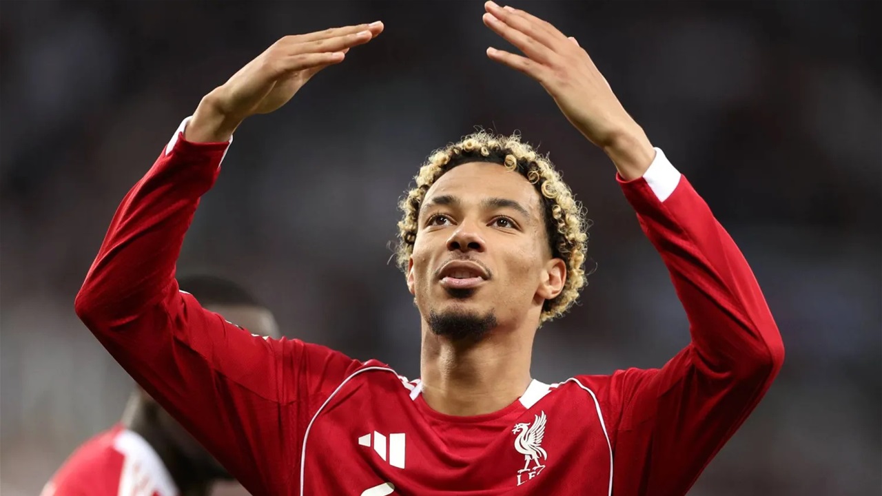 ليفربول يؤكد غياب إيكيتيكي لما تبقّى من الموسم 