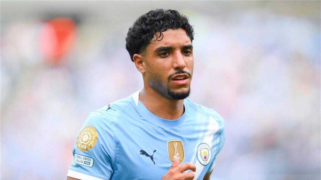 ناد يستعد لإنقاذ مرموش من جحيم غوارديولا.. هل سيغادر السيتي؟ 