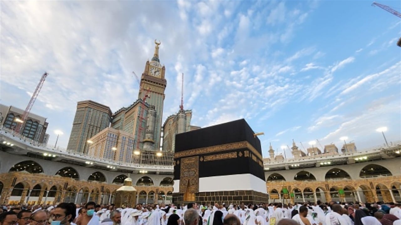 إيران تعلق على شائعات "تعرض حجاجها للأذى" في السعودية