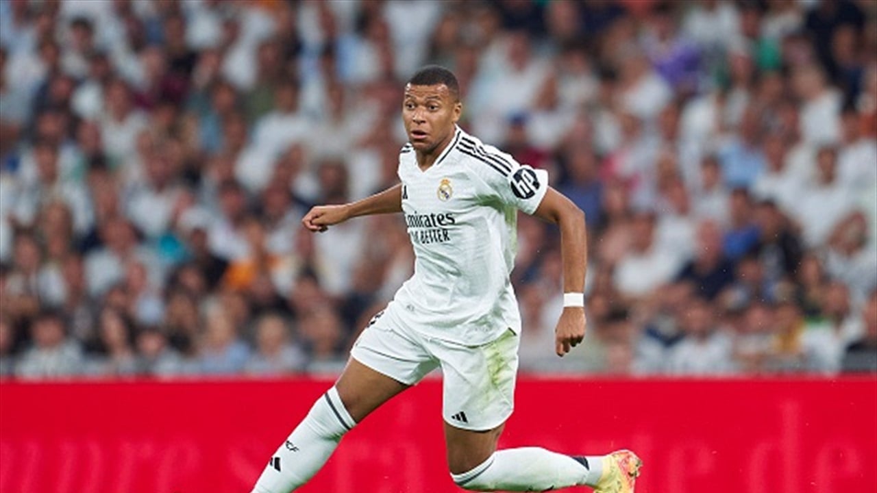 مبابي يرد على شائعات الهروب التي تطارد لاعبي الميرنجي