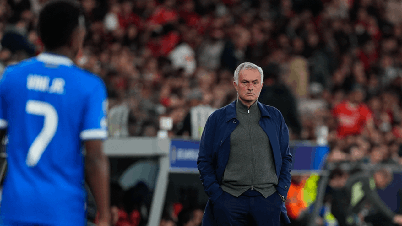 مورينيو ينهي الجدل حول تفاوضه مع  مدريد