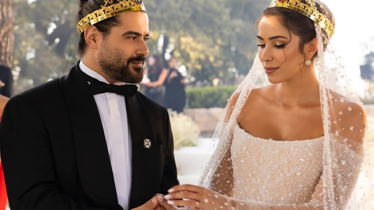 ابن دانييلا رحمة وناصيف زيتون يخطف الأنظار في أحدث ظهور