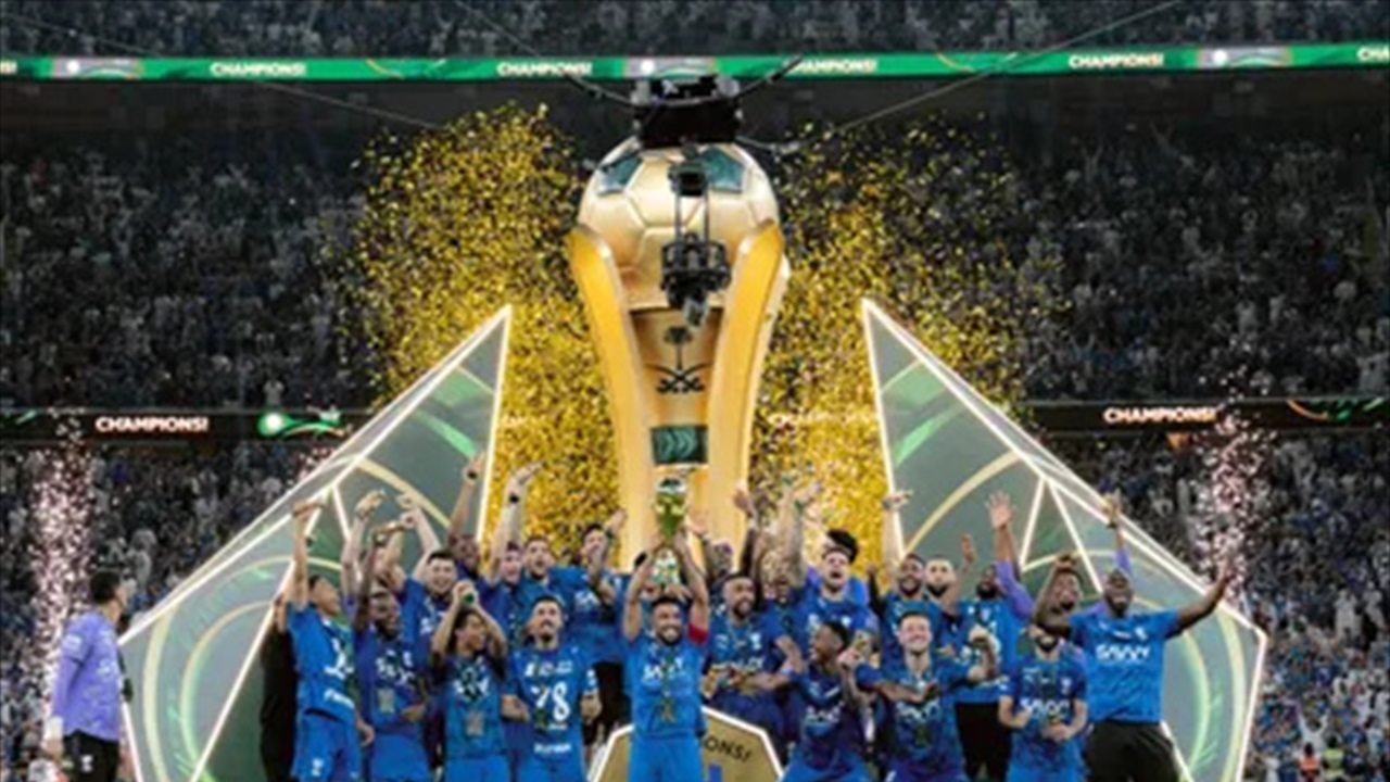 الهلال يقلب الطاولة على الخلود ويتوّج بكأس خادم الحرمين الشريفين للمرة العاشرة