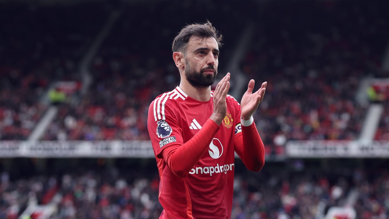 برونو فرنانديز أفضل لاعب في الدوري الإنجليزي