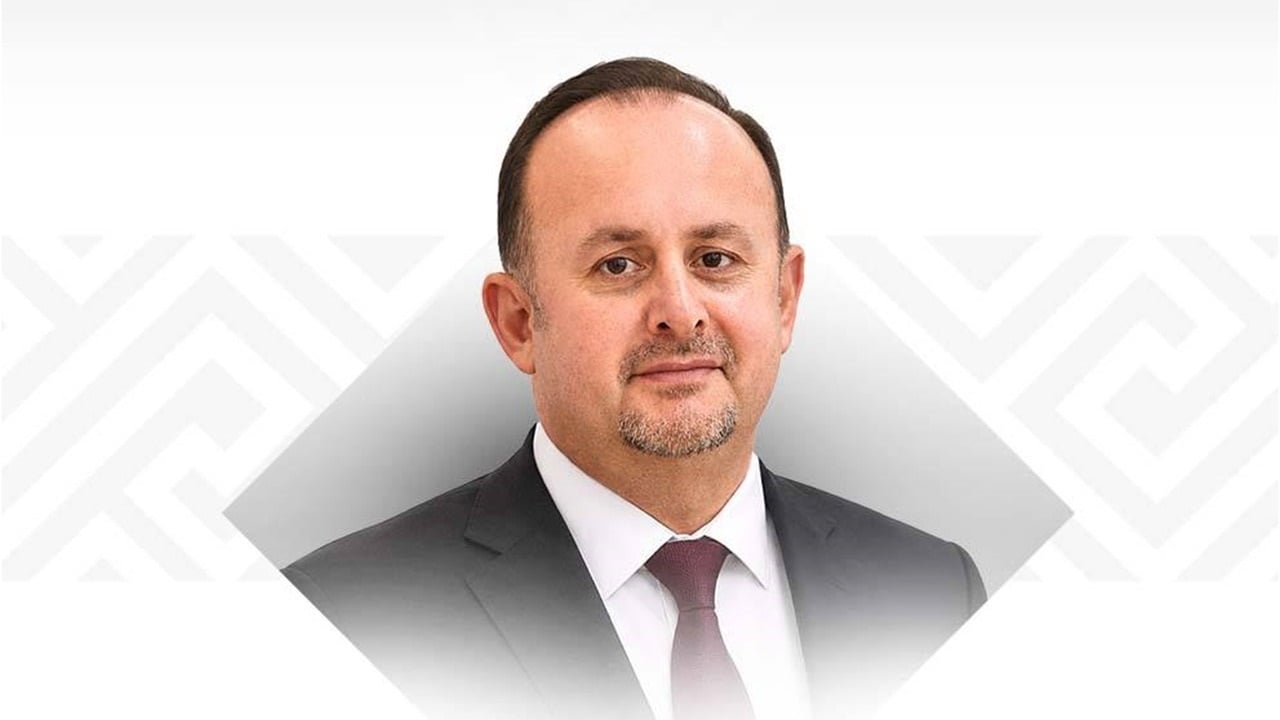 سرمد عبدالإله يظفر بمنصب النائب الأول لرئيس اتحاد كرة القدم