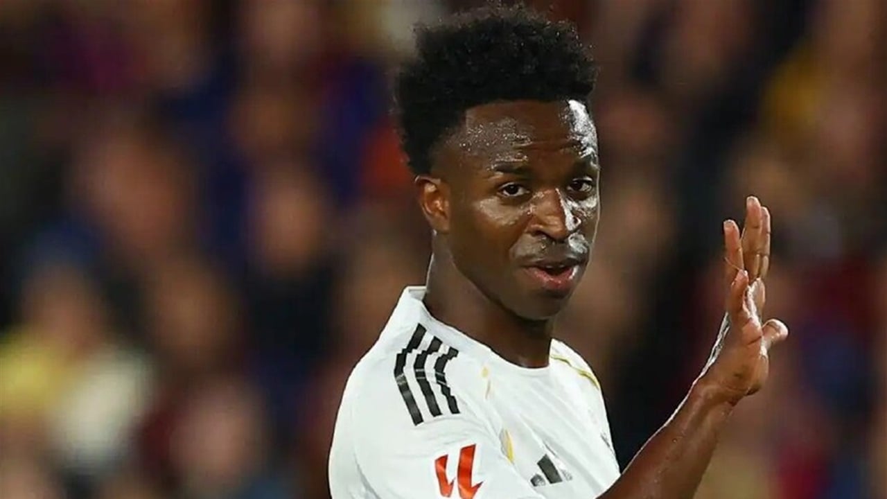 مرهون بكأس العالم.. آخر تطورات عقد فينيسيوس مع مدريد