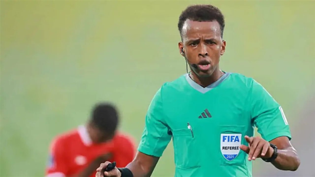 ترحيل حكم عربي من الولايات المتحدة قبل مشاركته في مونديال 2026