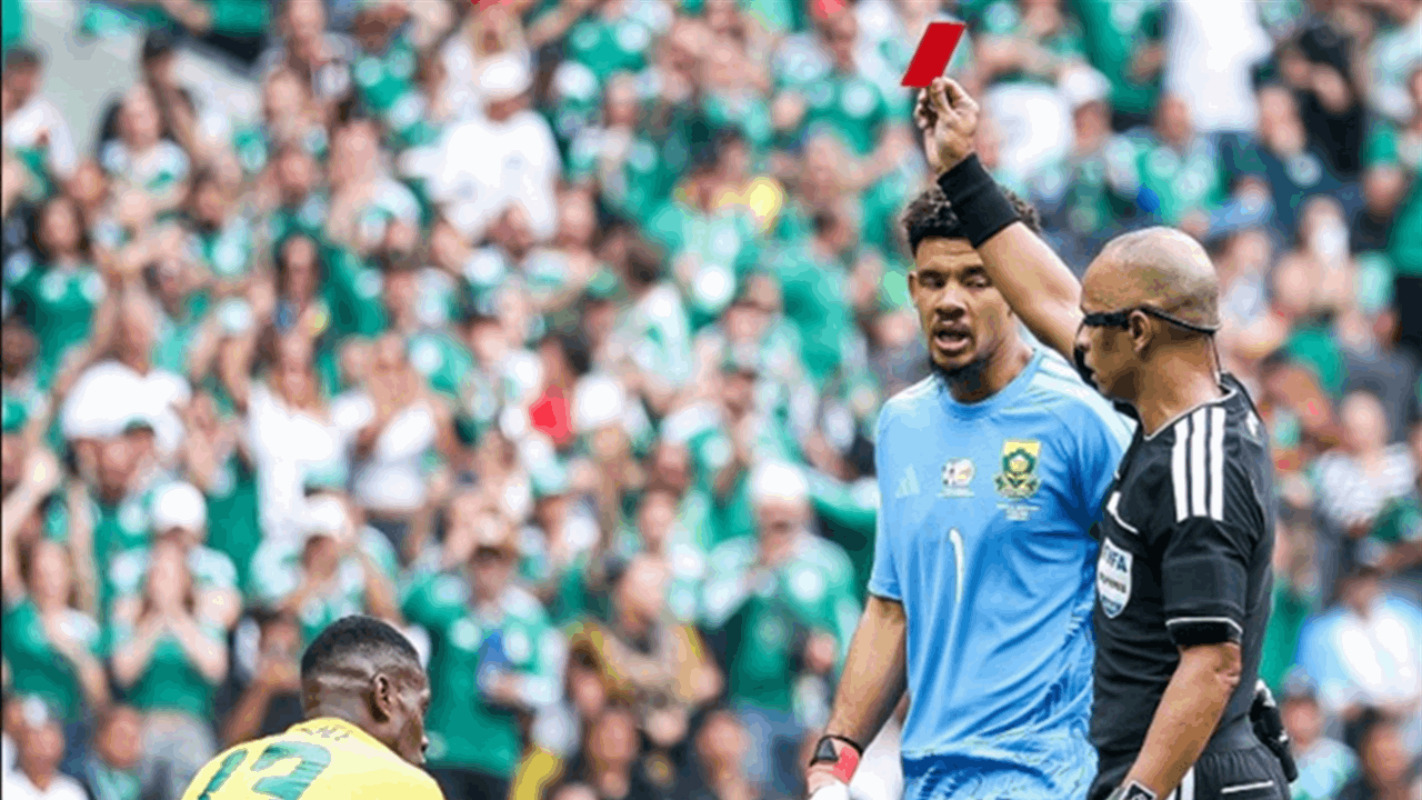 أول حالة طرد في نهائيات كأس العالم 2026