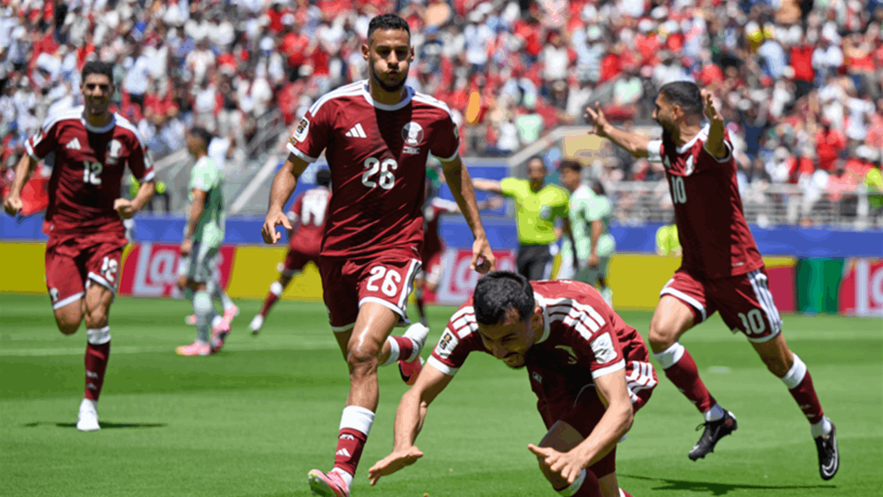منتخب قطر يحصد أول نقطة له في تاريخه بكأس العالم