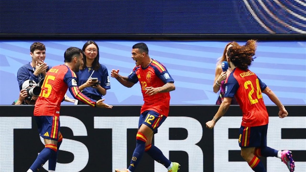 Spain beats Austria 3-0 to advance to World Cup round of 16