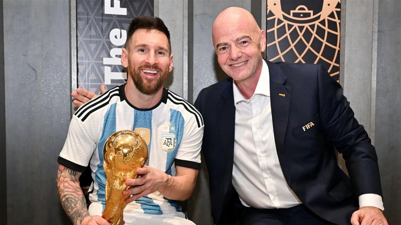 اتهامات لإنفانتينو بدعم الأرجنتين في كأس العالم.. ما القصة؟  