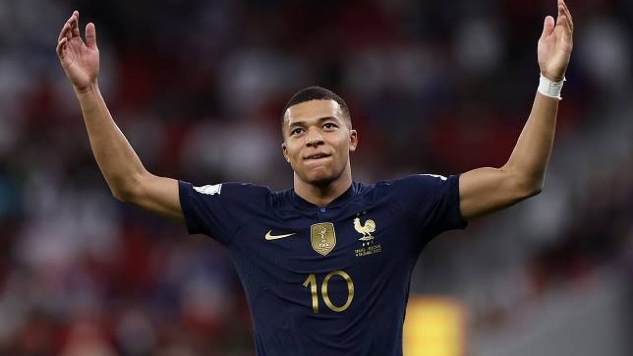 مبابي يحقق إنجازا تاريخيا جديدا في كأس العالم