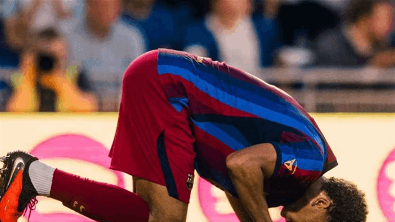 برشلونة يحتفي بتألق حمزة عبد الكريم بعد ثنائية أمام برمنغهام