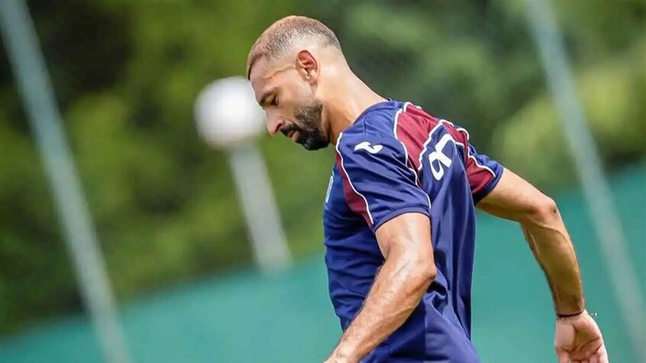 موعد الظهور الأول لمحمد صلاح بقميص طرابزون سبور