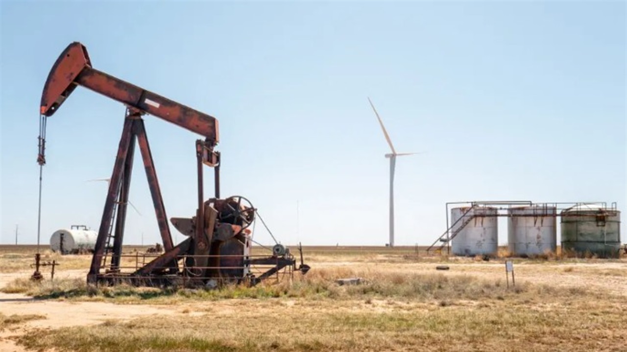 Brent petrol 94 dolar eşiğinde, haftalık yükseliş sürüyor