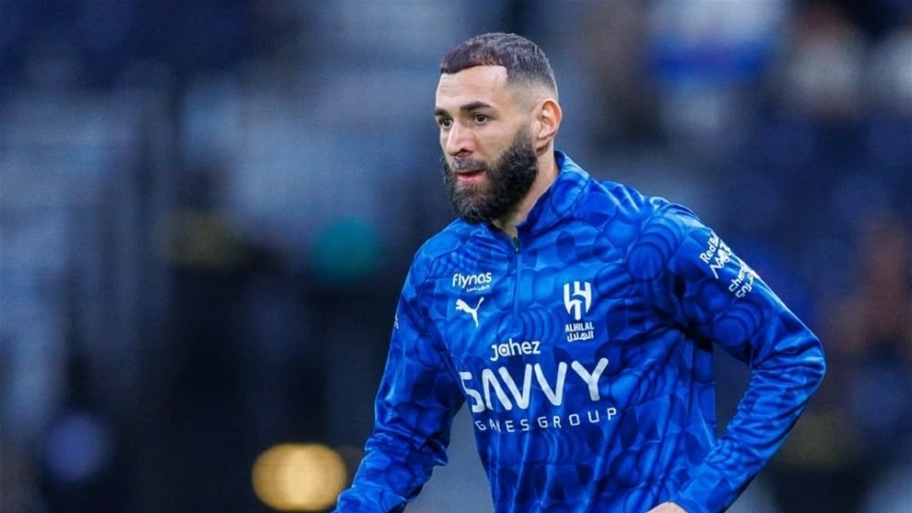 بنزيما يرد على رغبة الهلال في بيعه قبل اغلاق سوق الانتقالات 
