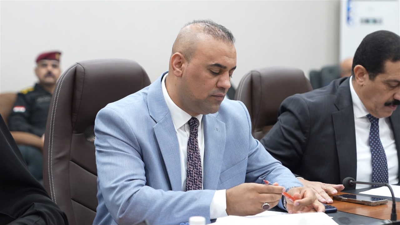 Iraqi lawmaker urges appointment of permanent interior and defense ministers