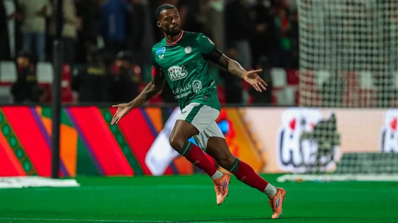 Chelsea, Kamara'nın transferini kaçırınca Wijnaldum'la anlaşmaya yakın