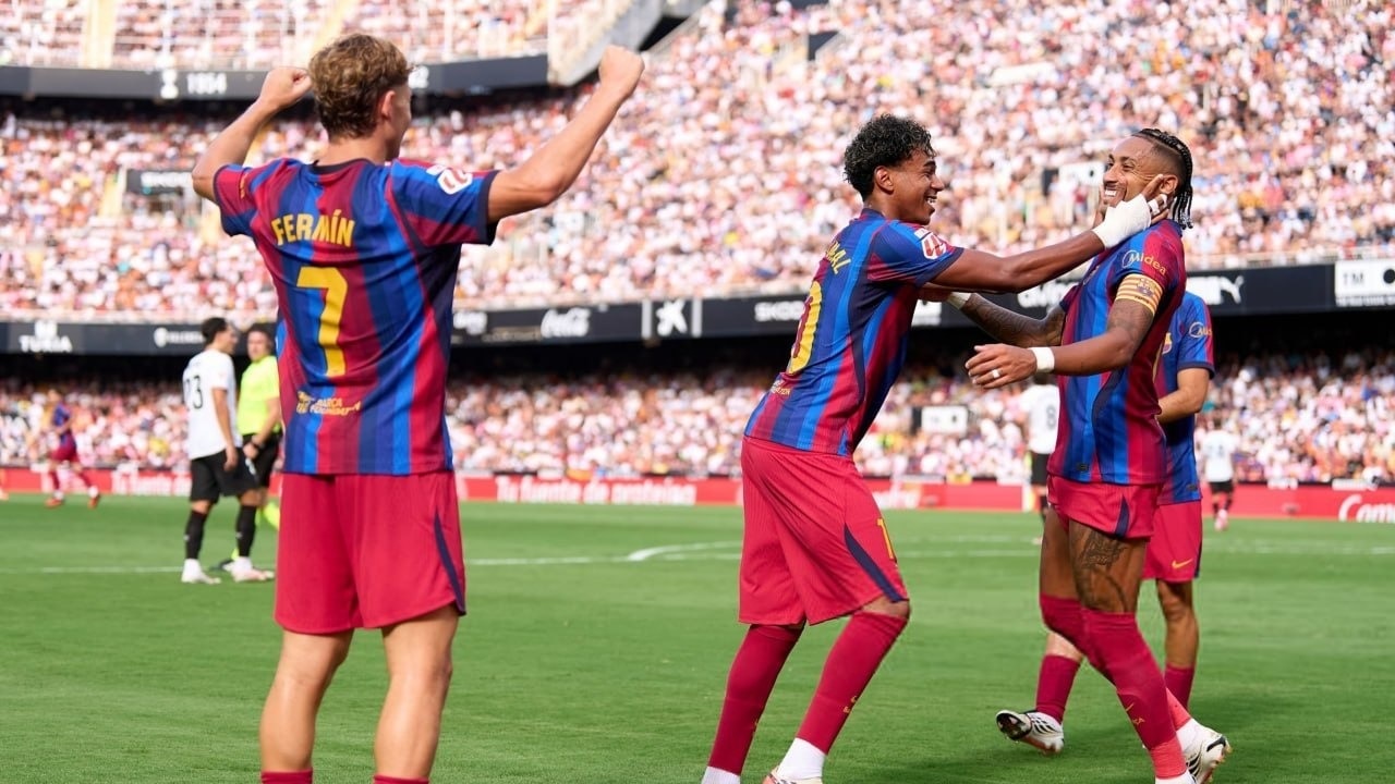 برشلونة يكتسح فالنسيا بخماسية 
