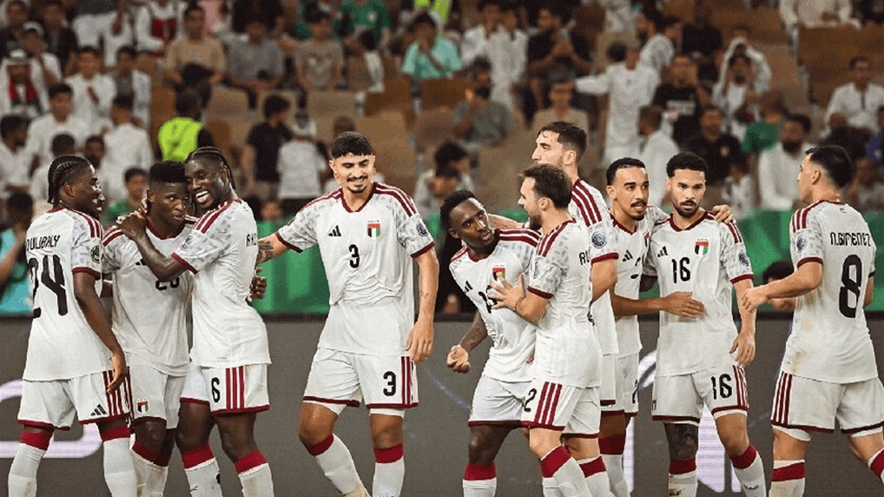 الإمارات تهزم البحرين وتتأهل لنصف نهائي خليجي 27