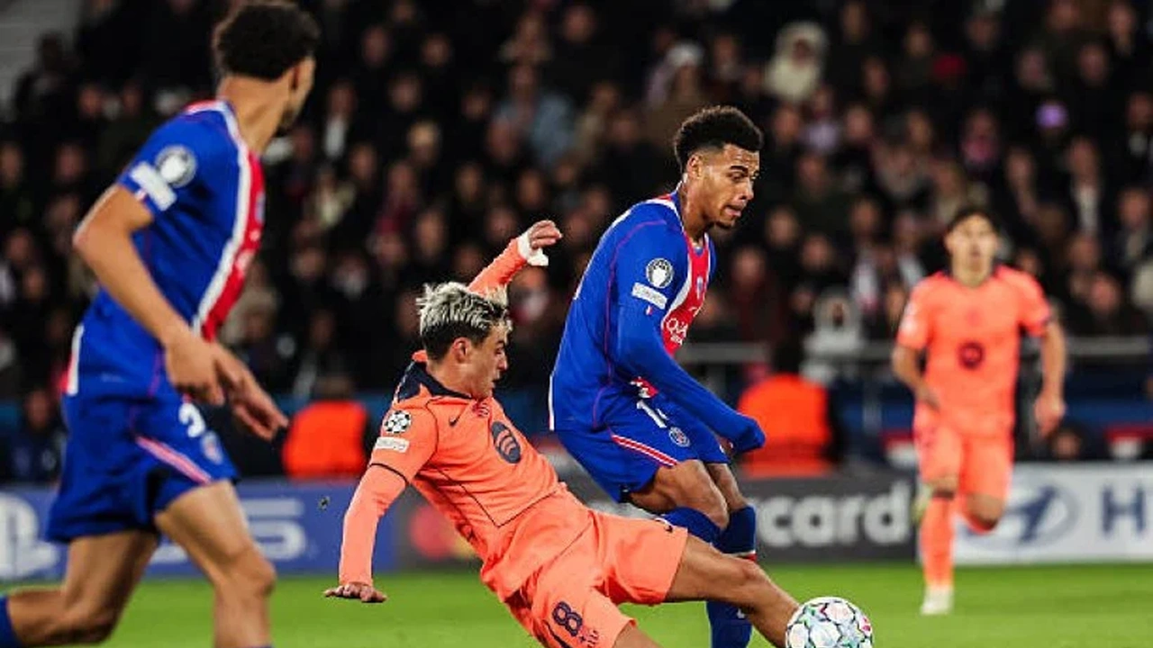 باريس يهزم برشلونة برباعية في دوري أبطال أوروبا