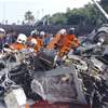 مقتل 10 في تصادم طائرتي هليكوبتر للبحرية الماليزية (فيديو)