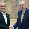 أردوغان للرئيس الإيراني: تركيا قادرة على لعب دور الوسيط في المفاوضات النووية
