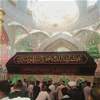 إيذانًا بحلول محرم.. مرقد الامام علي "ع" يتوشح بالسواد