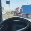 البصرة.. موظف في "أم قصر" يعتدي بالضرب على سائق شاحنة مُسن
