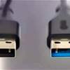 منافذ USB بالألوان.. ماذا يعني الأزرق والأسود؟