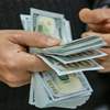 أسعاره تقترب من الـ155 الفا.. الدولار يشهد ارتفاعا في تعاملات المساء