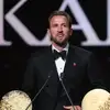 هاري كين يتوج بالكرة الذهبية لعام 2026