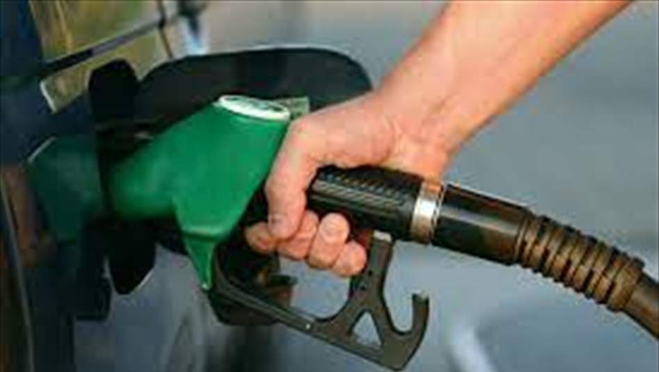 المنتجات النفطية ترفع سعر البنزين في اربع محافظات ودعوات للتراجع عن هذا القرار