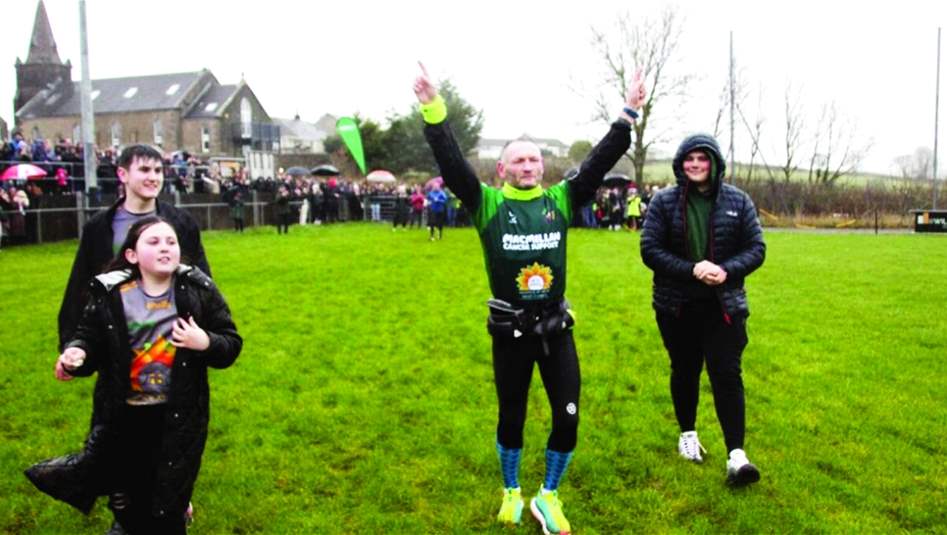 بريطاني يركض في 365 ماراثوناً لمساعدة مرضى السرطان (صور) | منوعات
