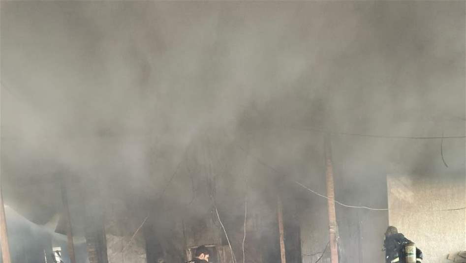 الدفاع المدني تنتشل جثتين وتخمد حريقا بمنزل في البصرة