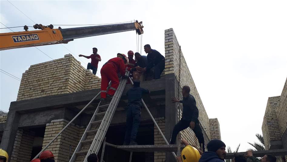 بينهم مصريون .. انقاذ ثلاثة عمال بانهيار منزل في ديالى