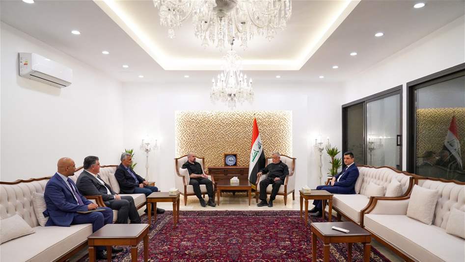 العامري وطالباني يبحثان انهاء الخلافات بين المركز والاقليم