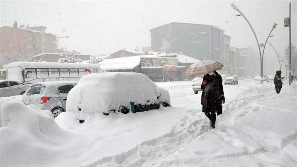 تركيا.. الطقس البارد وتساقط الثلوج يشل الحياة في 9 مدن