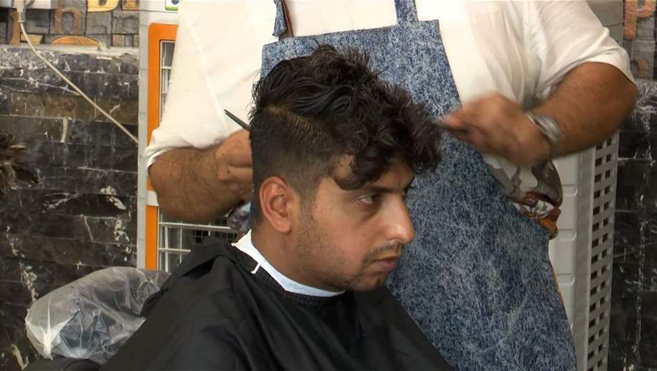 بالفيديو.. حلاقة فاخرة واسلوب جديد بـ"الف دينار"‎‎