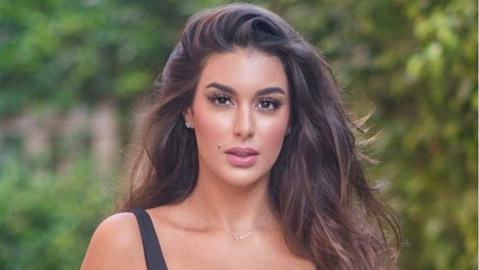 ياسمين صبري ترد على متابع طلب يدها للزواج