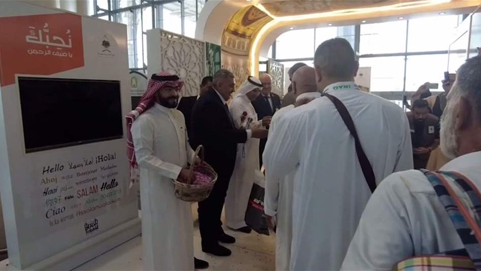 اجراءات خدمية مميزة تقدم للحجاج داخل مكة المكرمة والمدينة المنورة